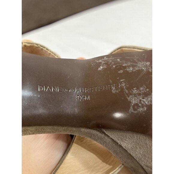Diane von Furstenberg Zia Suede Platform Heel Size 8.5 taupe - Picture 7 of 10